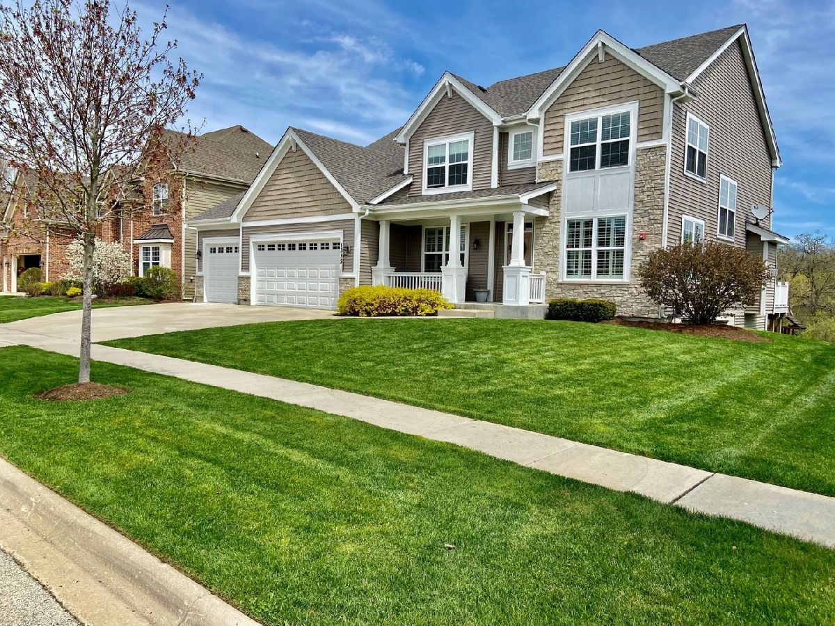 Homes Sold Aspen Hills West Dundee Illinois, 1335 Karen