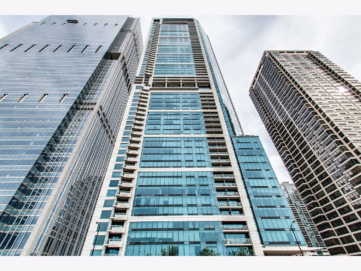 Condos & Townhomes Rented 340 E  Randolph Chicago Illinois, 340 Randolph