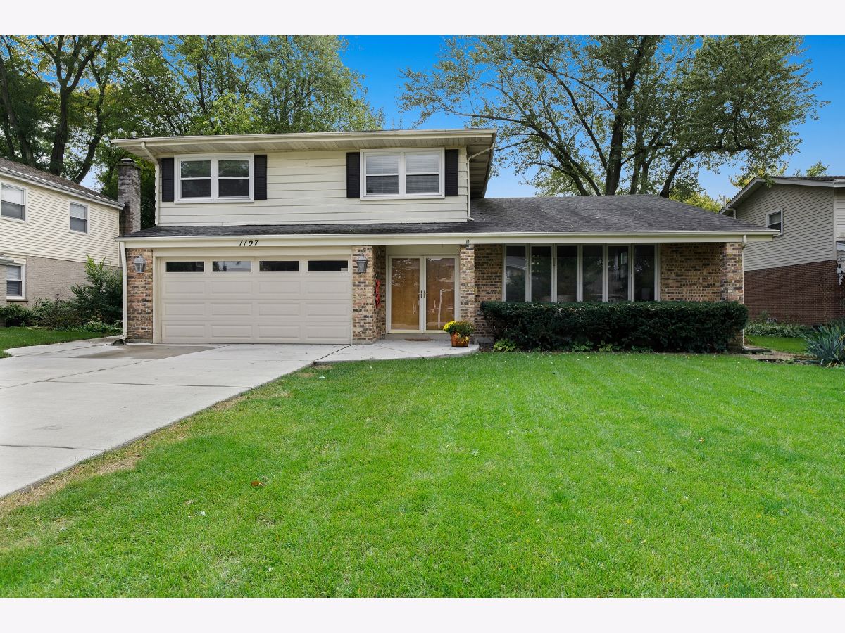 Homes Sold Summerhill East Arlington Heights Illinois, 1107 Campbell