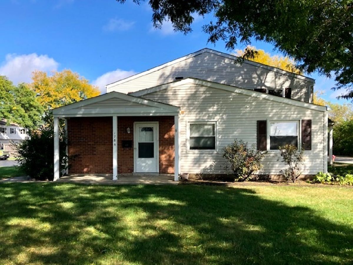 Townhomes & Condos & Homes Rented Bartlett Green Bartlett Illinois, 178 Stephanie
