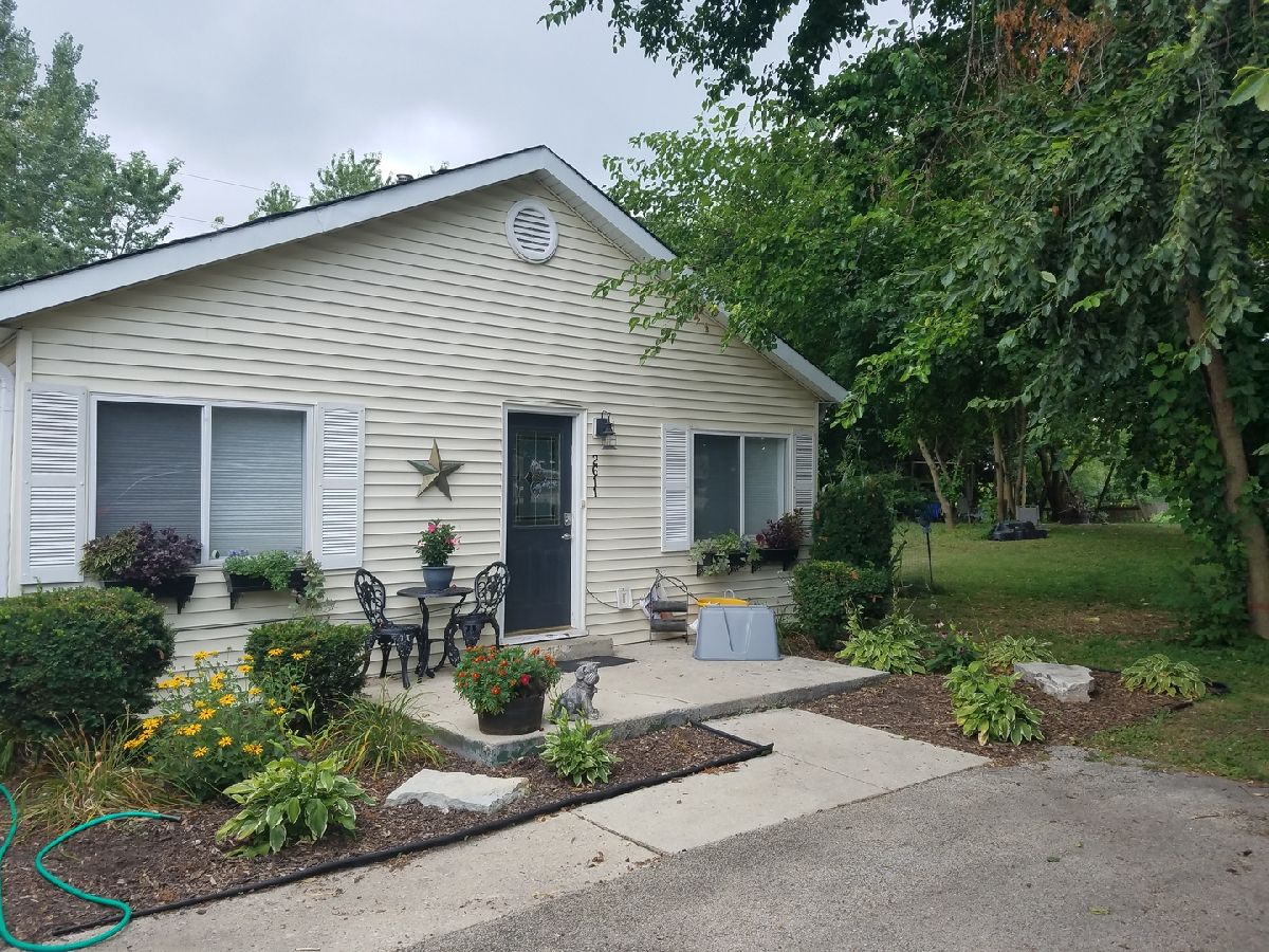 Homes Sold Mcintosh Downers Grove Illinois, 2611 Maple