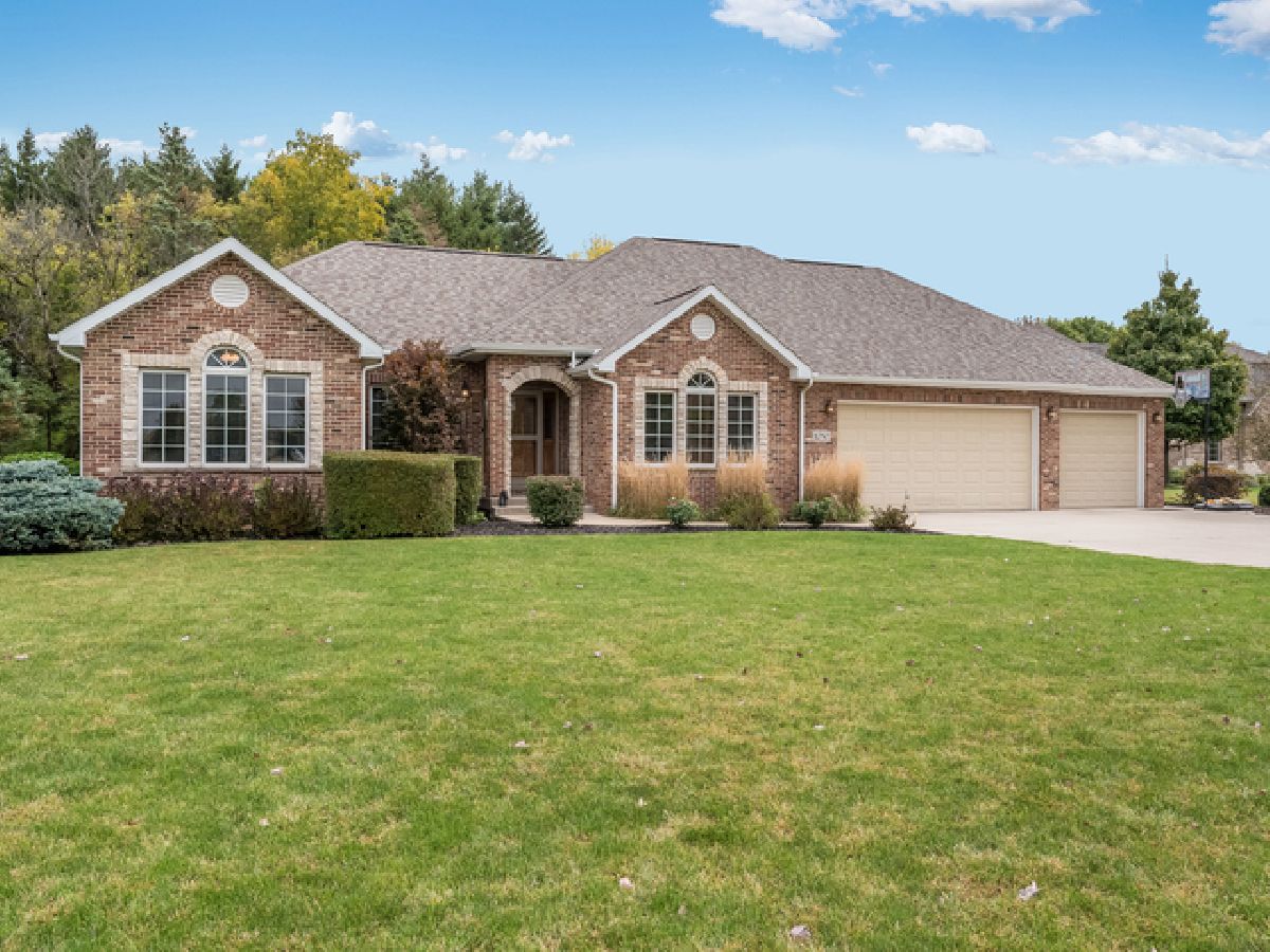 Homes Sold Prairie View Somonauk Illinois, 1050 Brooks Edge