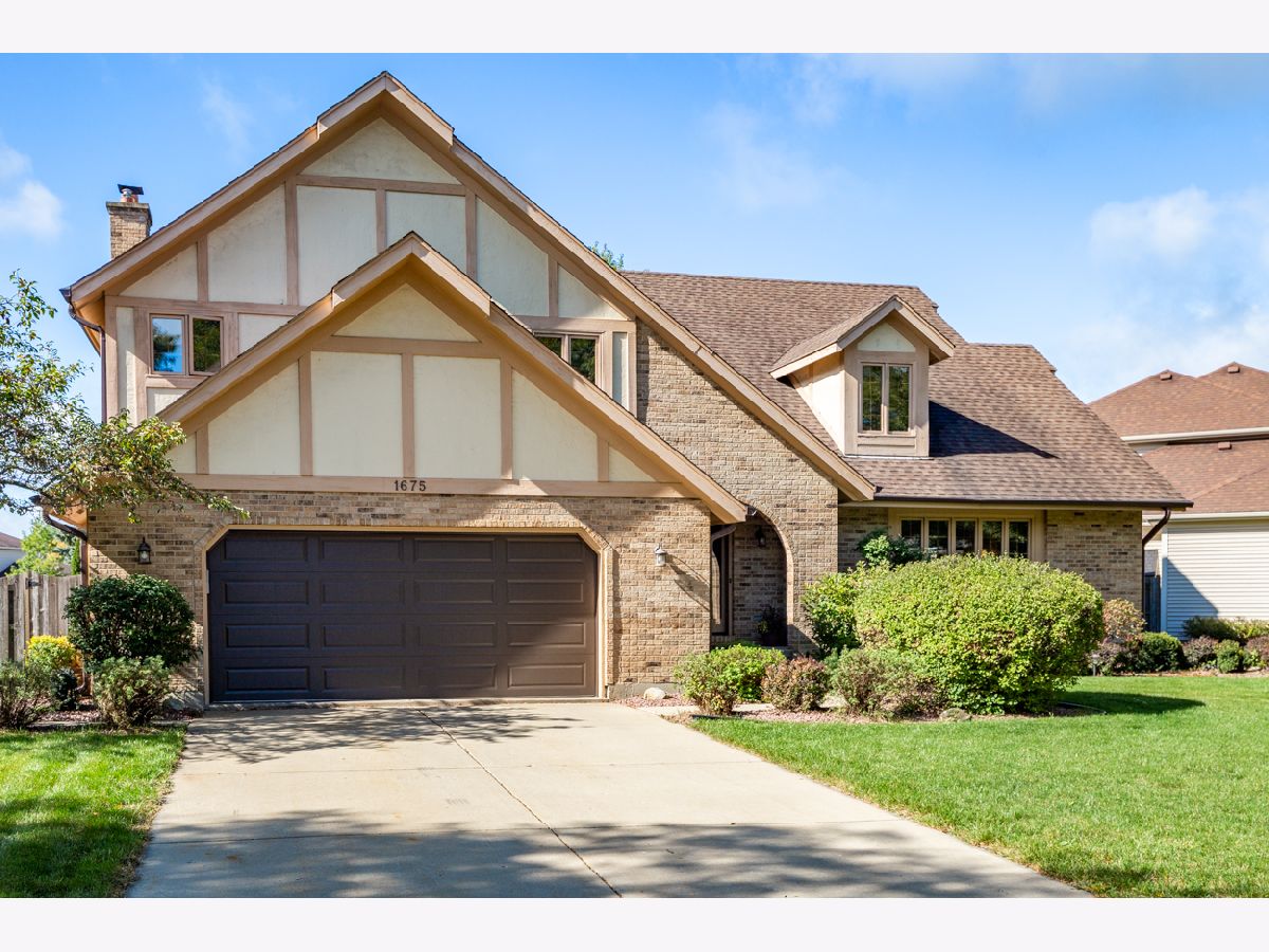 Homes Sold Breton Pointe Hoffman Estates Illinois, 1675 Charlemagne