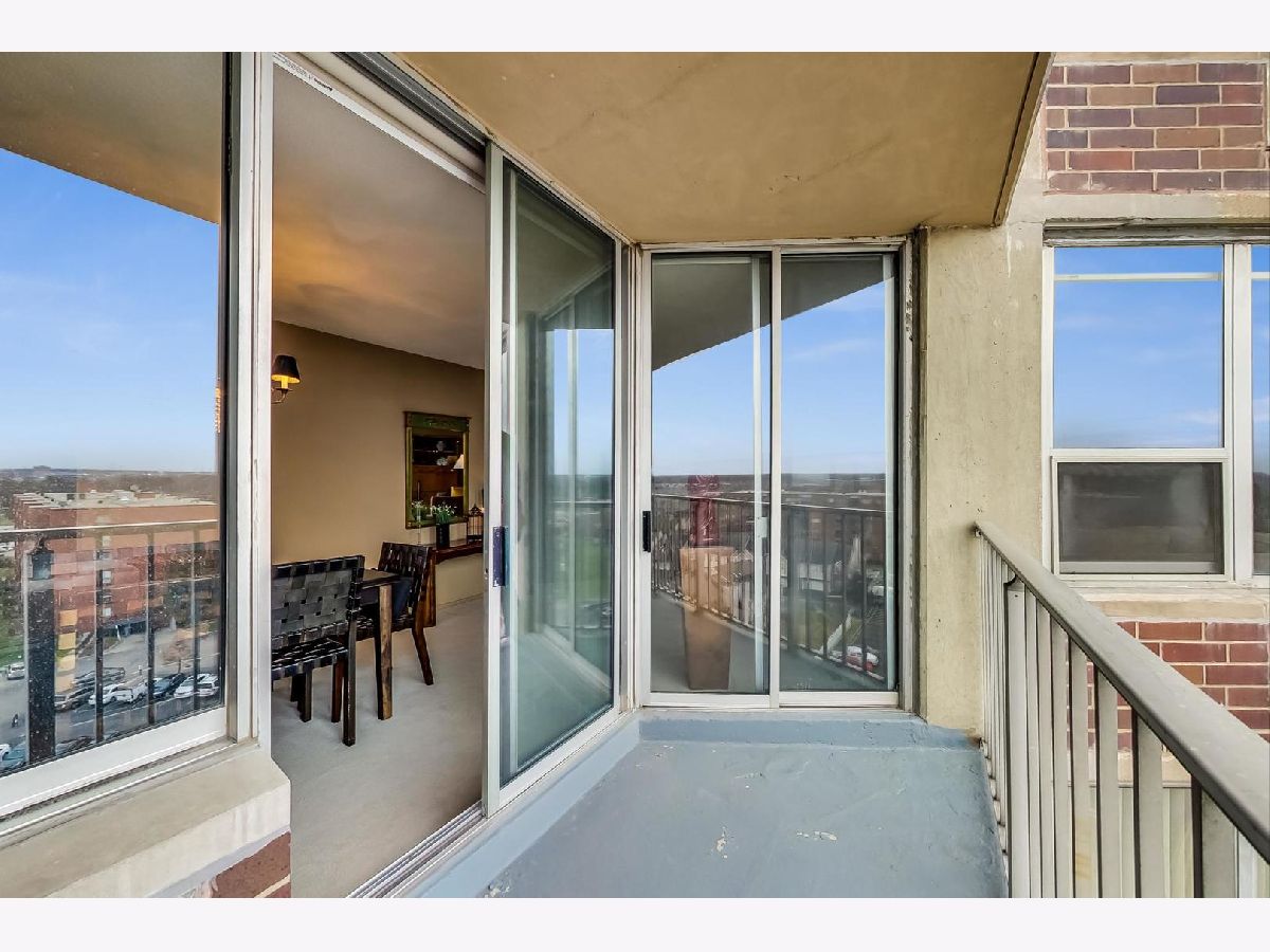 3925 Triumvera Drive, Glenview, Illinois 60025 MLS 10887471 WinterCohen