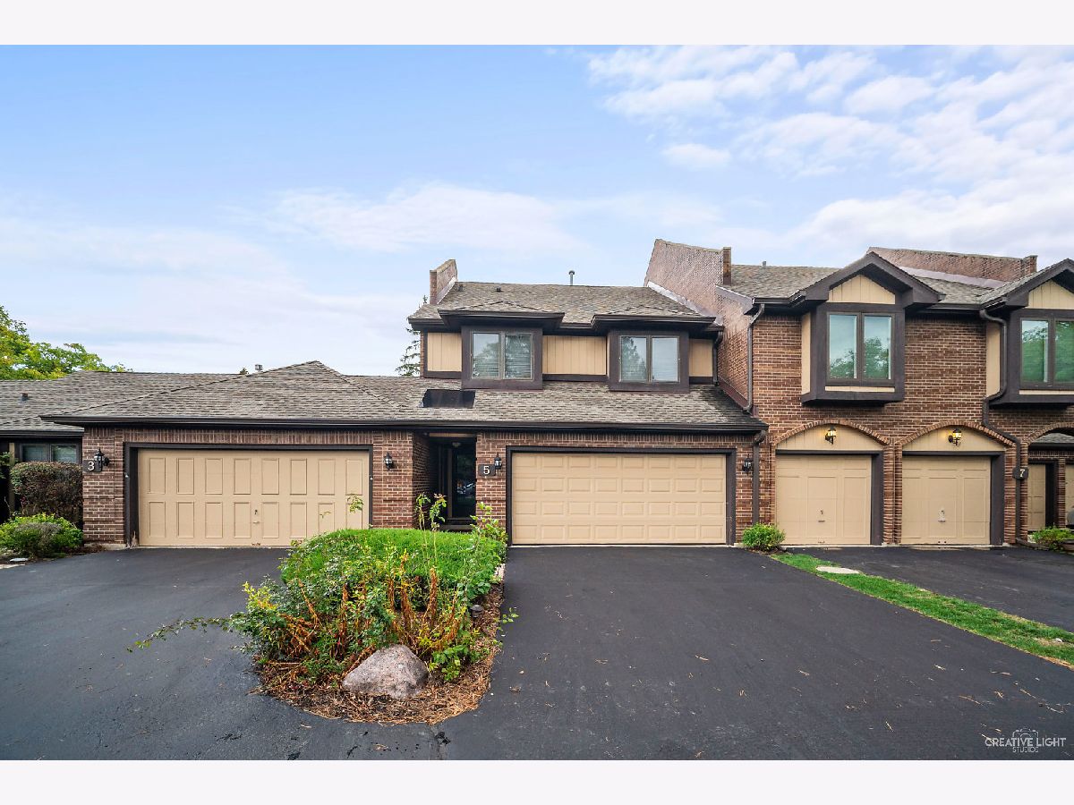 Homes & Townhomes Sold Sarasota Trails Elgin Illinois, 5 Phillippi Creek