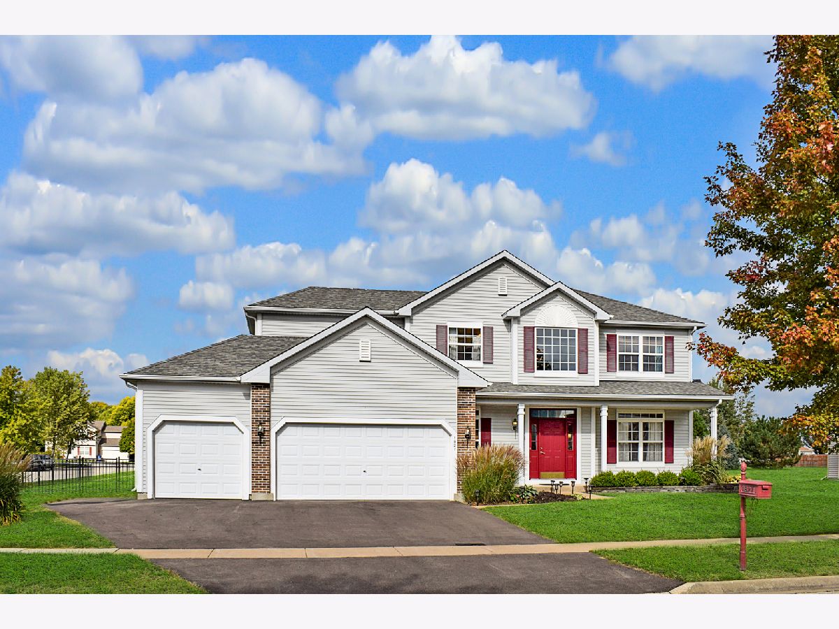 Homes Sold Heatherstone Dekalb Illinois, 1827 Pebblecreek