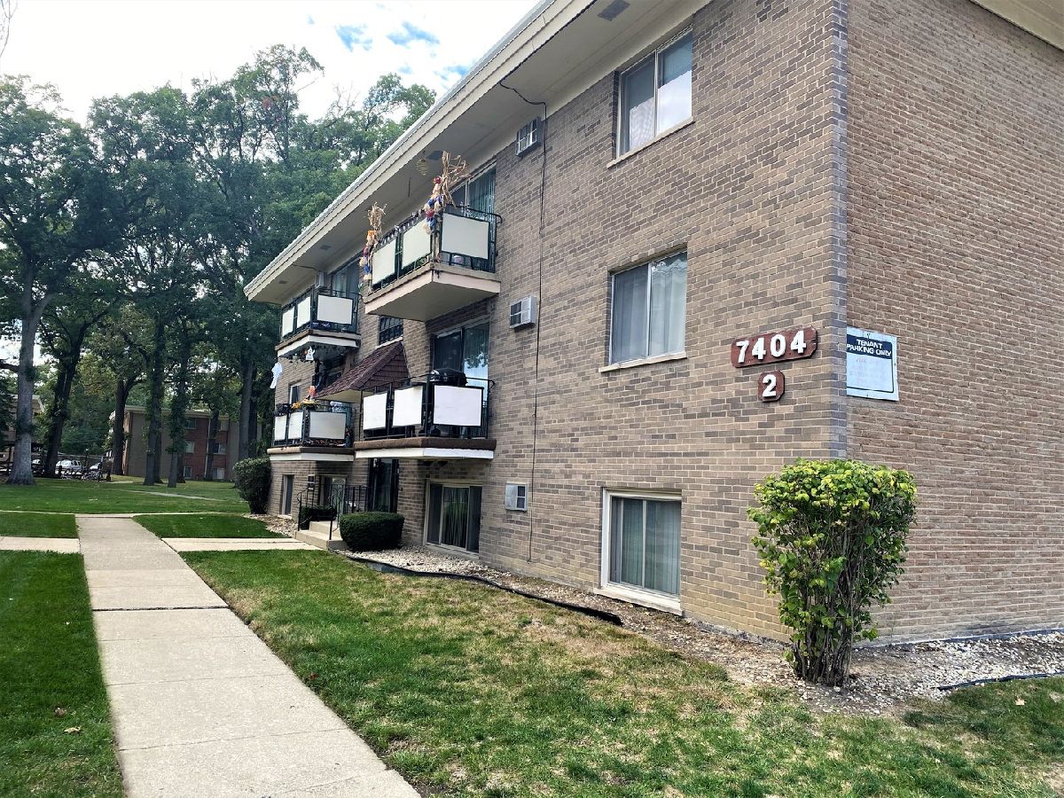 Condominiums Sold Hillcrest Manor Worth Illinois, 7404 111th