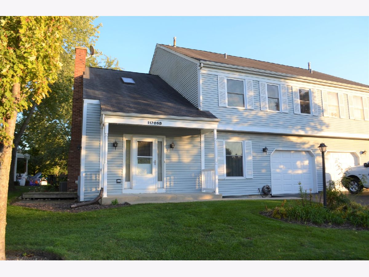 Townhomes & Condos & Homes Sold Woodcreek Huntley Illinois, 11705 Pine