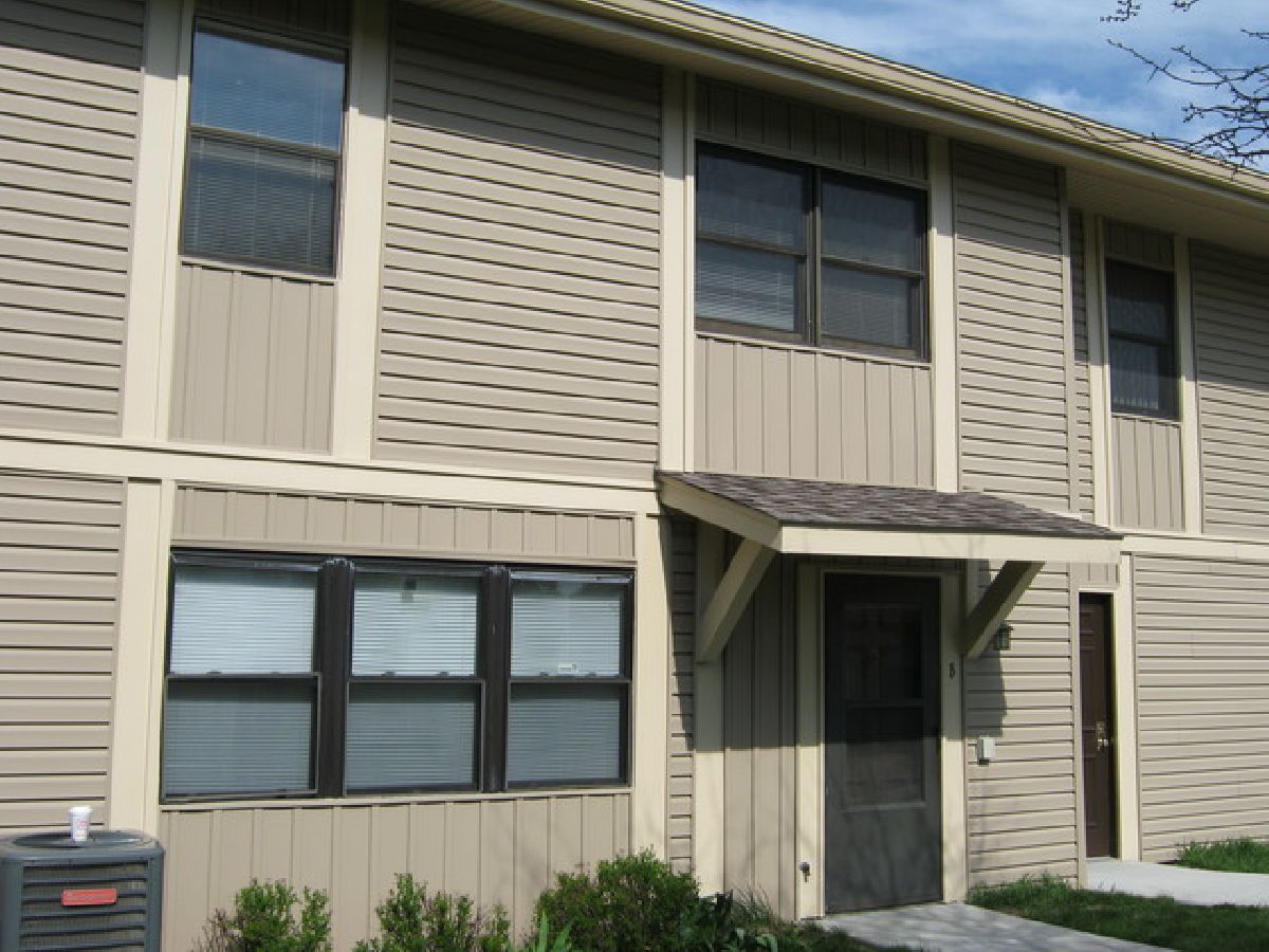 Condos & Townhomes Rented Sierra Blanca Hanover Park Illinois, 5715 Dutch Mill
