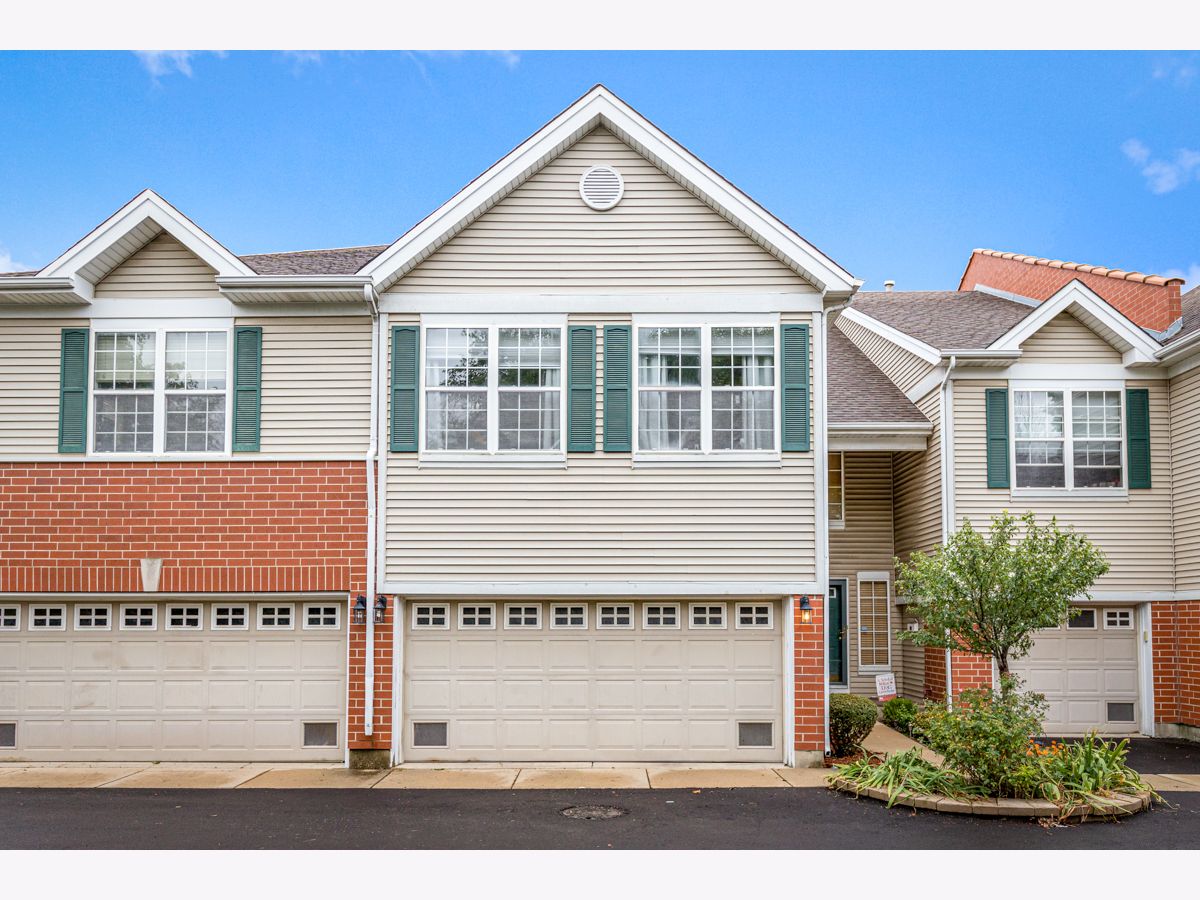 Townhomes & Homes Sold Old Irving Village Chicago Illinois, 3817 Milwaukee