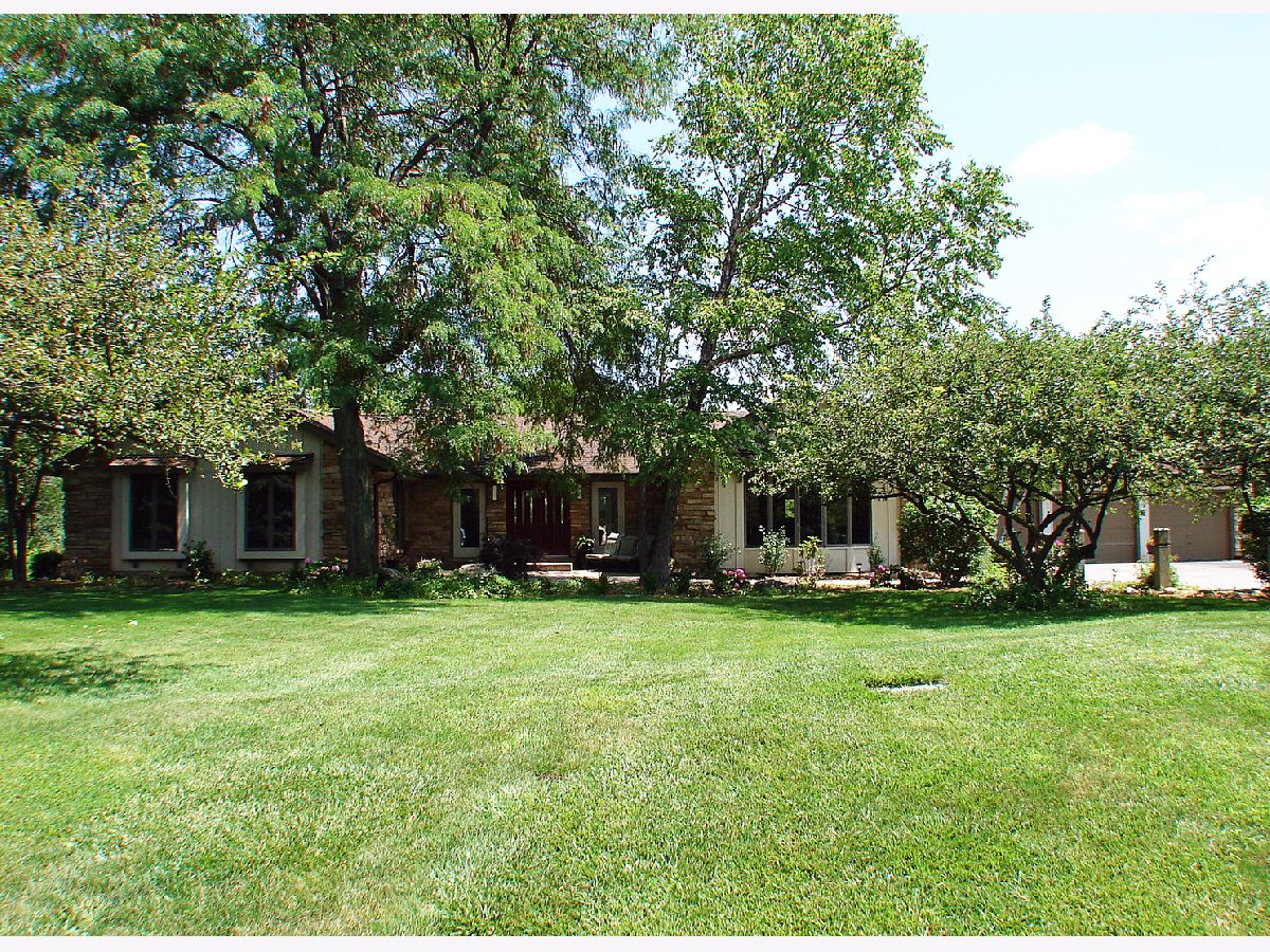 Homes Rented Countryside Lake Mundelein Illinois, 26955 Countryside Lake