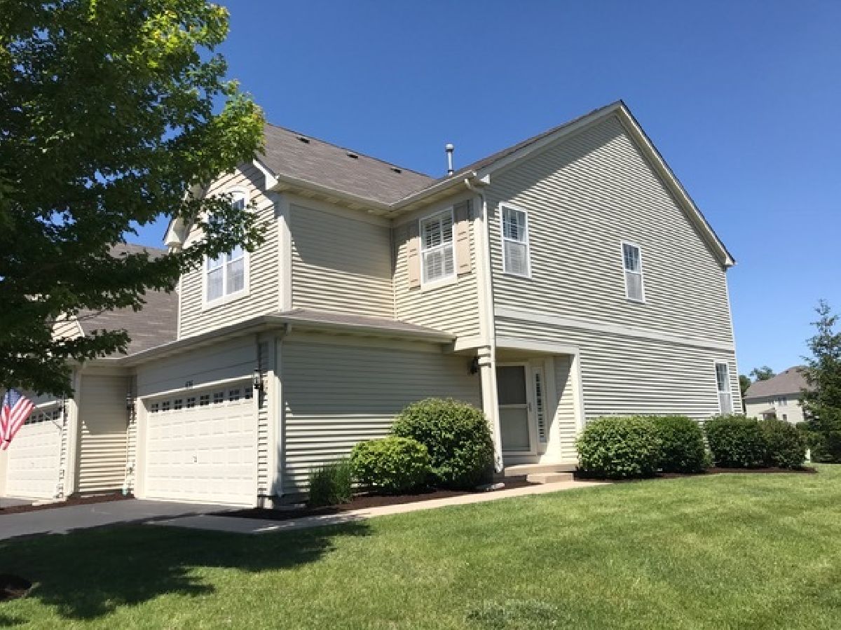 Homes & Townhomes Rented North Grove Crossings Sycamore Illinois, 636 Buckboard