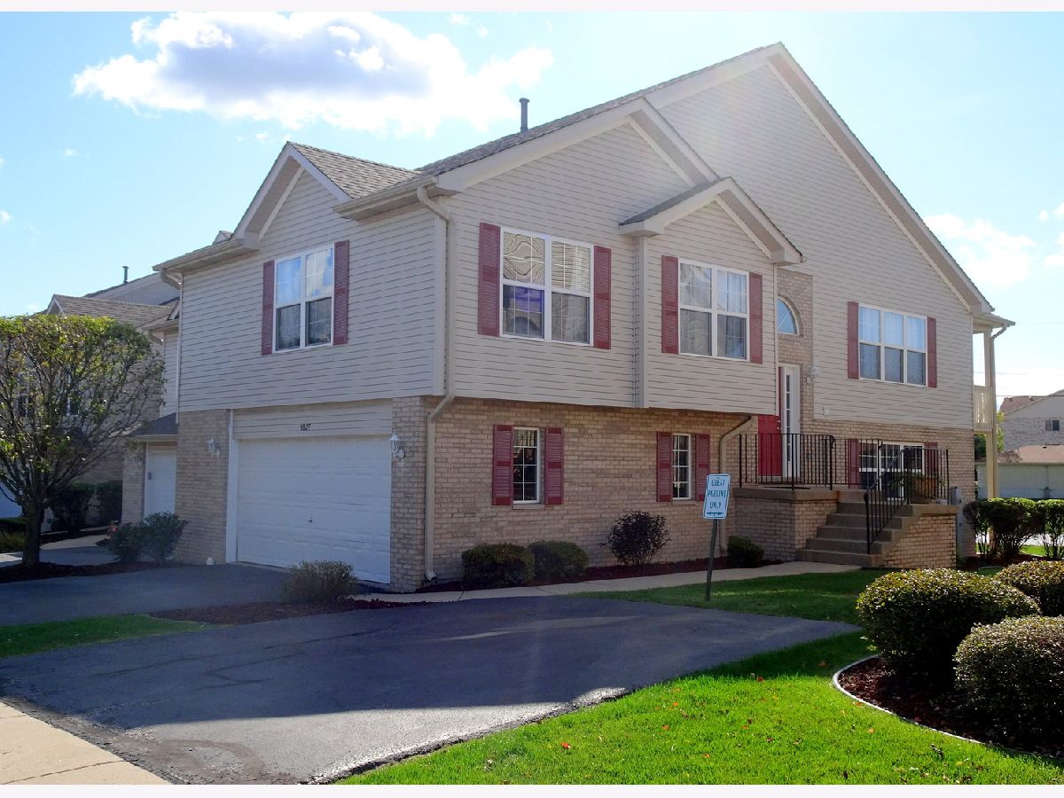 Townhomes Sold Oakridge Carriage Homes Oak Forest Illinois, 6827 Oakview