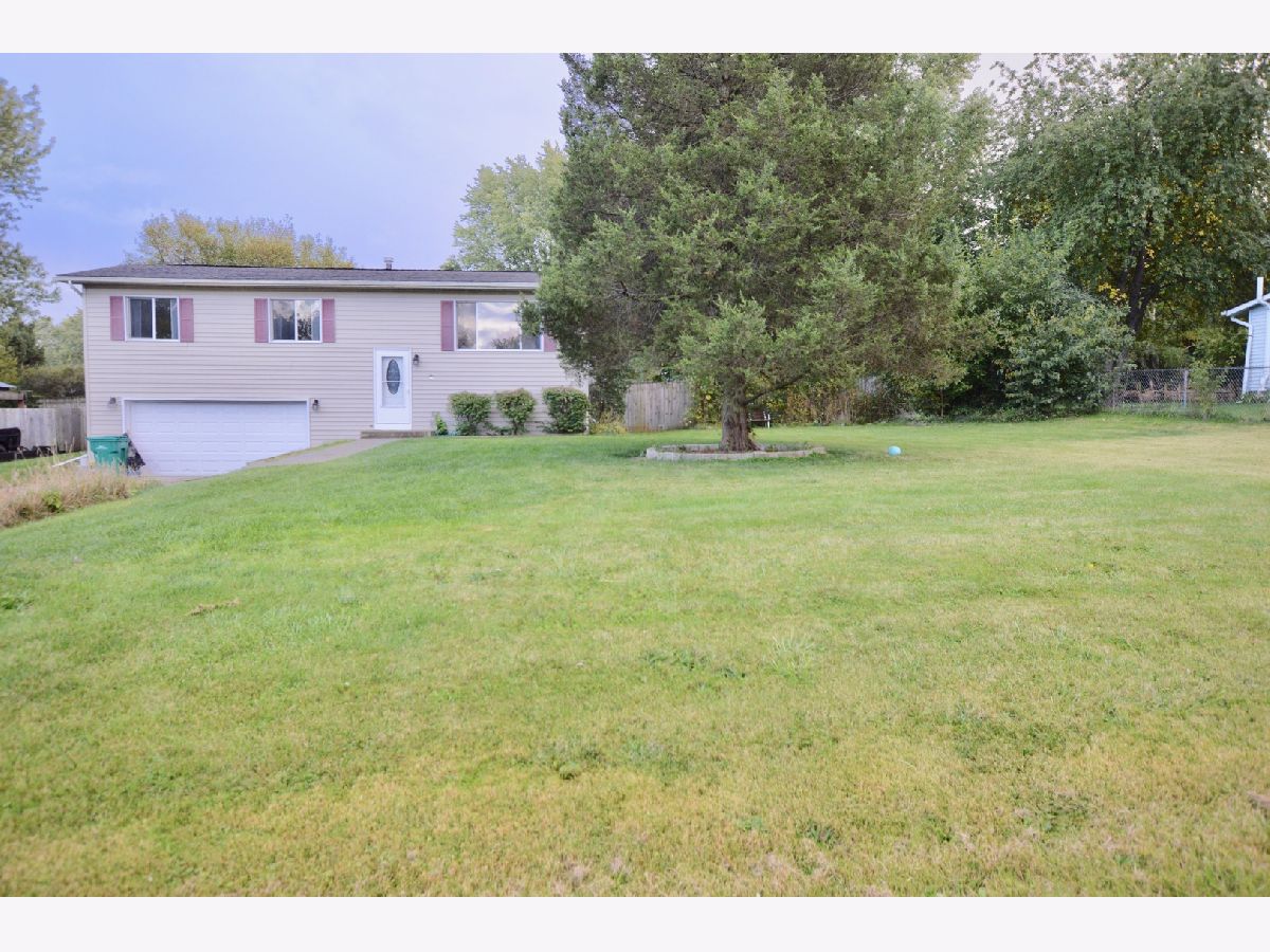 Homes Sold Claremont Hills Johnsburg Illinois, 3709 Buchanan