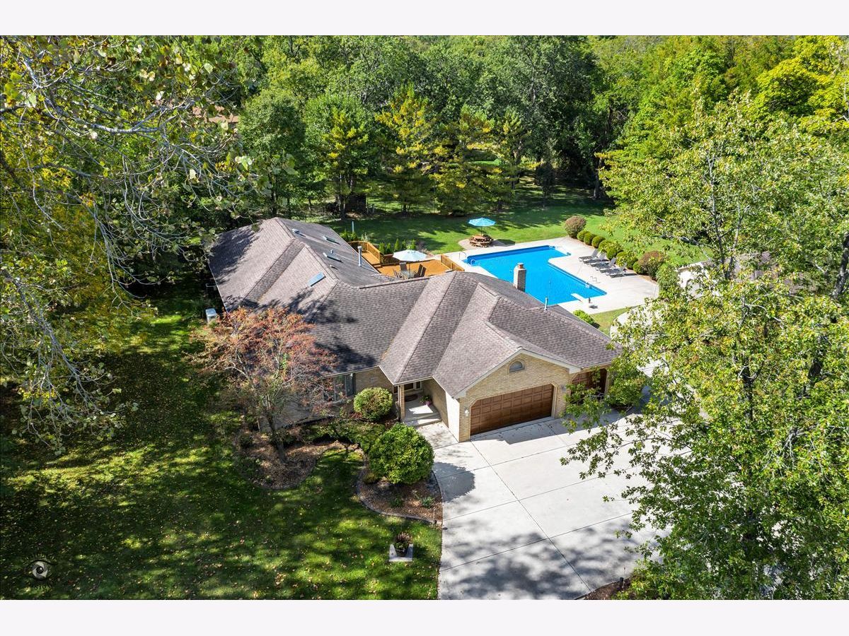 Homes & Condos & Townhomes Sold Midlothian Country Club Midlothian Illinois, 14300 Long