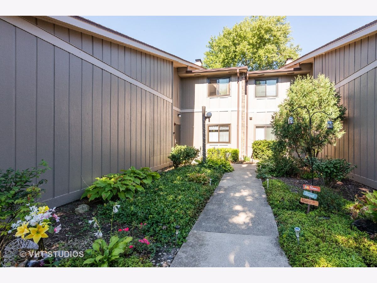 29w380 Emerald Green Drive, Warrenville, Illinois 60555 MLS 10890794