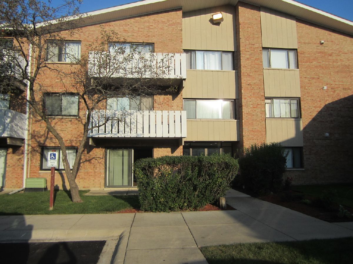 Runaway Bay Palatine IL, Condos & Townhomes For Sale & For Rent Sadie