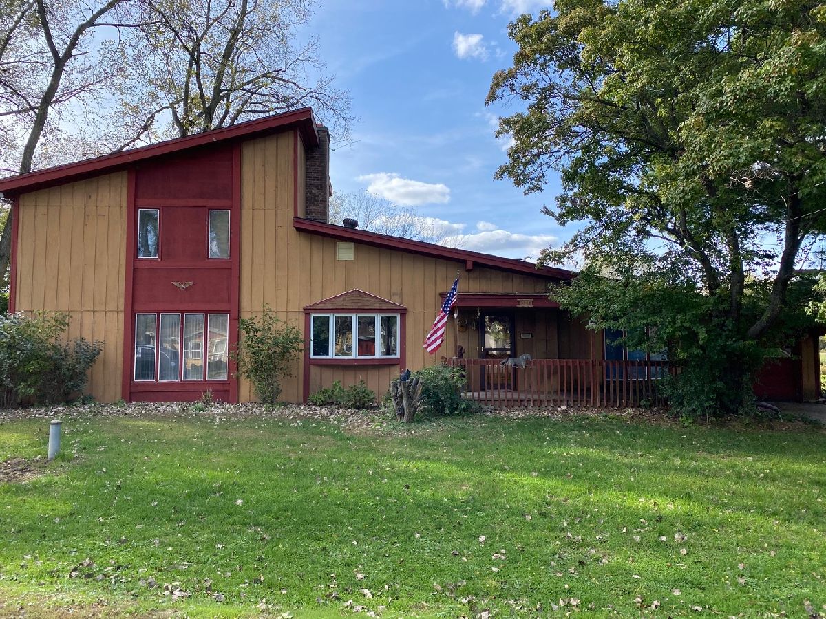 Homes Sold Orchard Heights Mchenry Illinois, 2211 Riverside