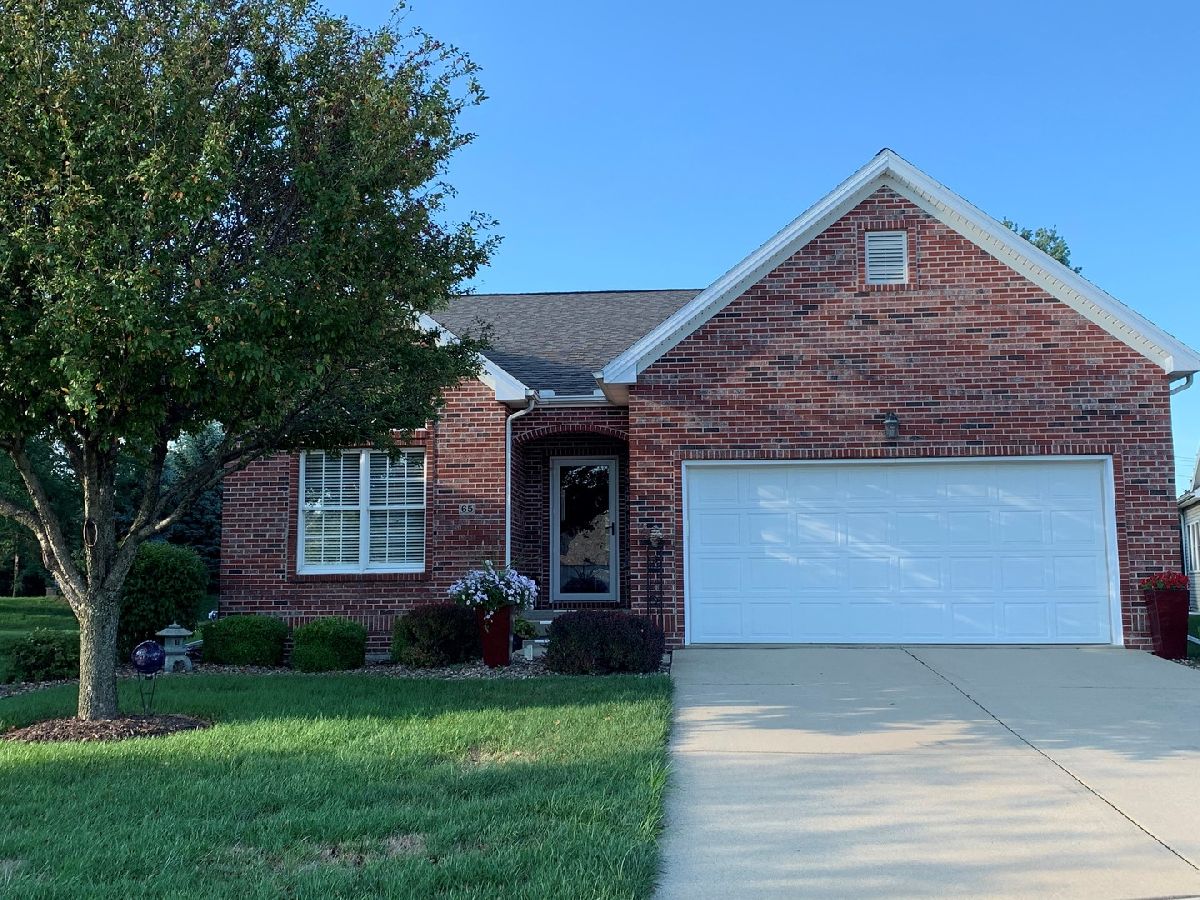 Homes & Condos & Townhomes Sold Ireland Grove Bloomington Illinois, 65 Crista Ann