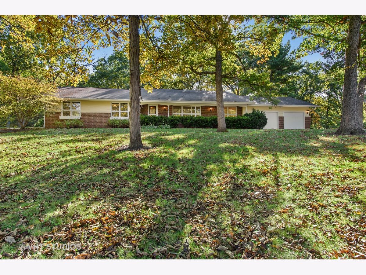 Homes Sold Emery Woods Woodstock Illinois, 5124 Timber