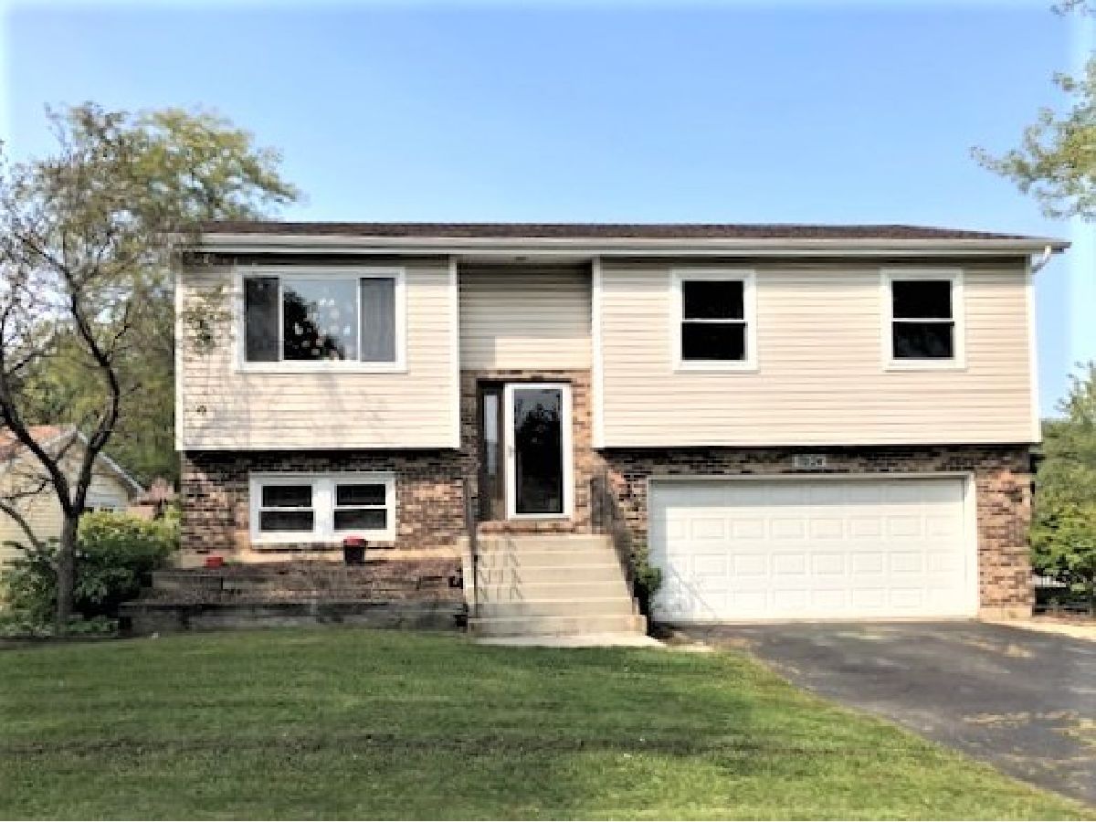 Homes Sold Park Place West Bartlett Illinois, 1024 Maplewood