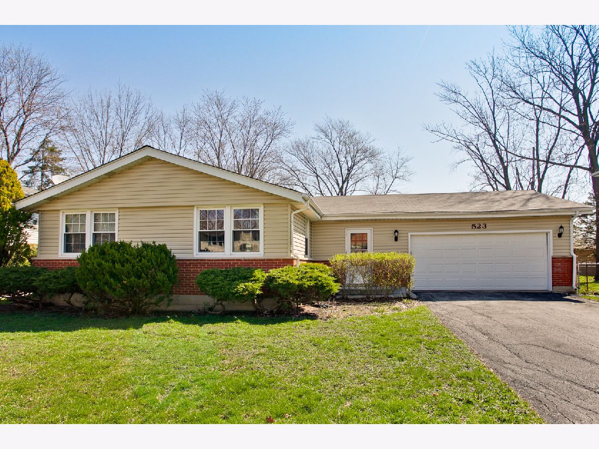 Homes Rented Pleasant Hill Palatine Illinois, 523 Burno