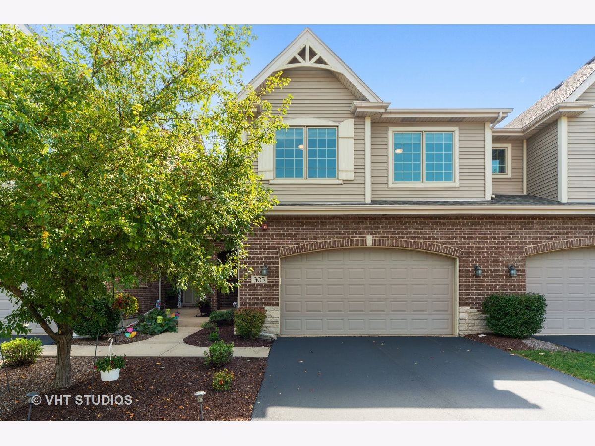 Townhomes Sold Hidden Oaks Itasca Illinois, 305 Nicole