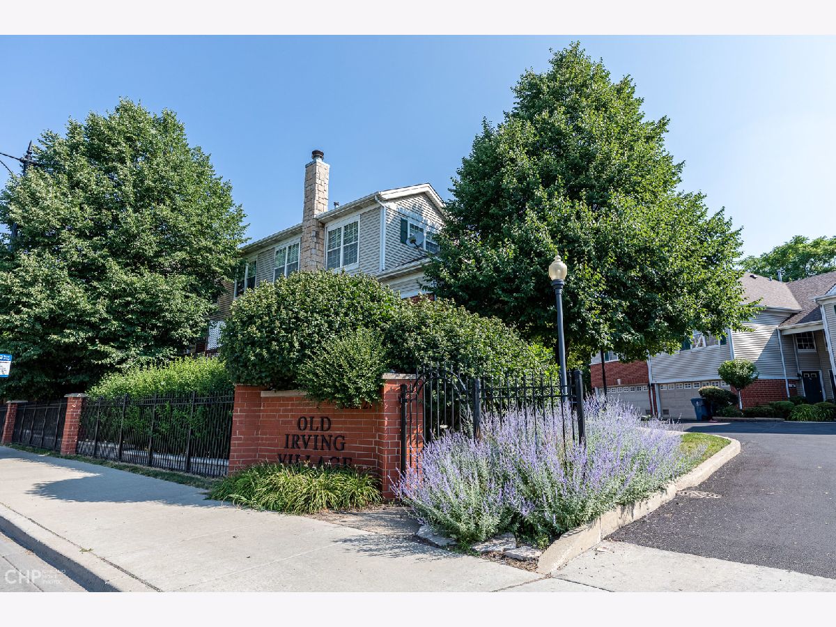 Townhomes & Homes Sold Old Irving Village Chicago Illinois, 3827 Milwaukee