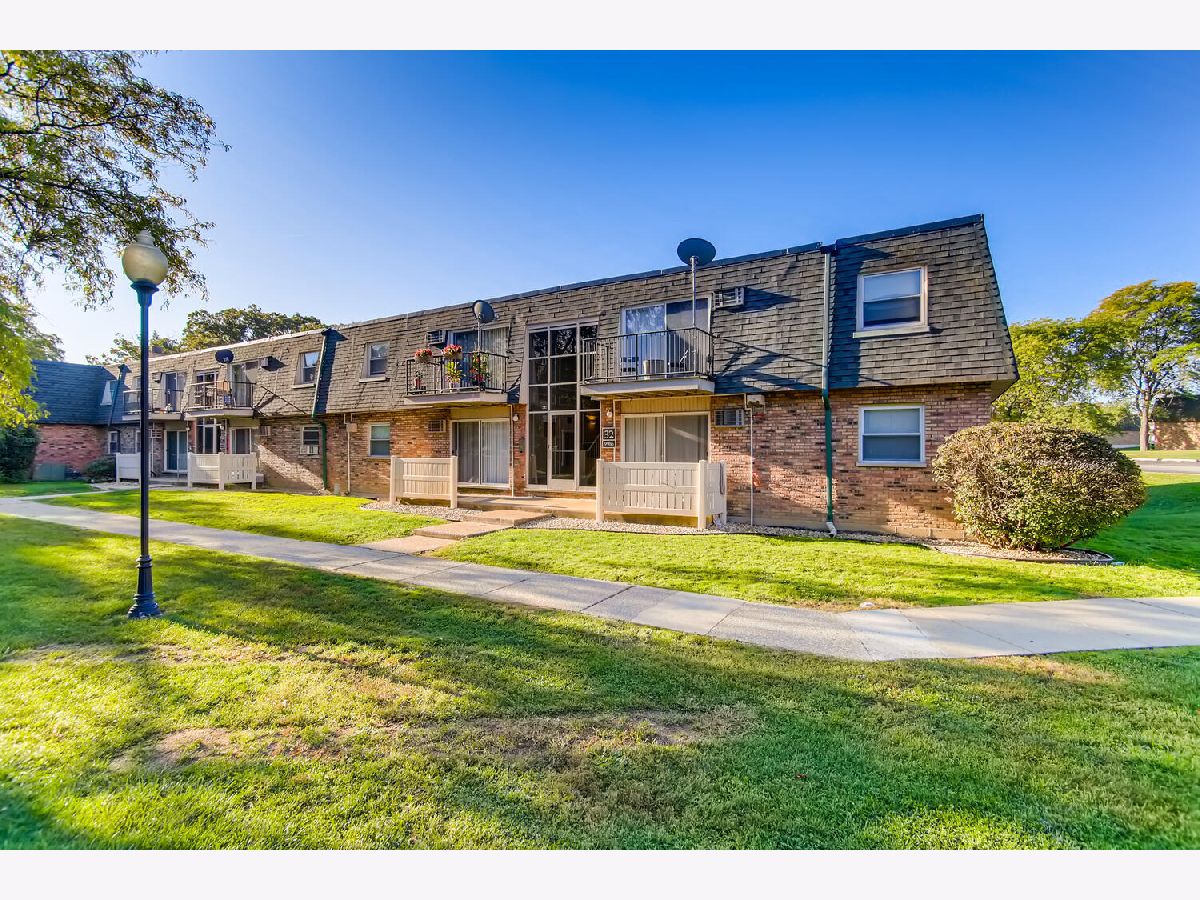 Condominiums Sold Green Oaks Palos Hills Illinois, 9986 84th