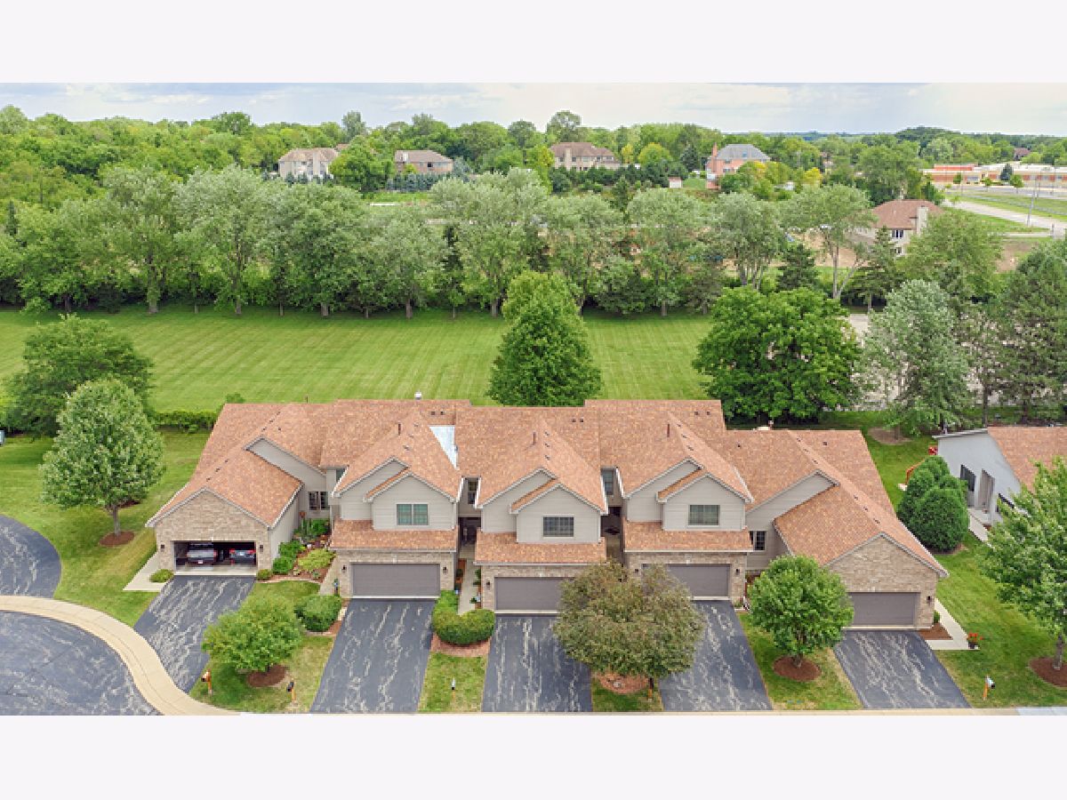 Townhomes & Homes Sold Woodland Meadows East Elgin Illinois, 127 Fawn