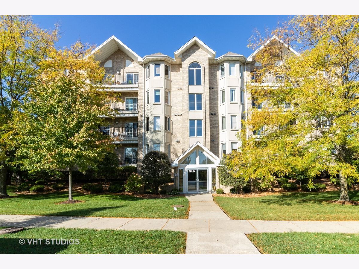 Condos & Townhomes Sold Boardwalk Orland Park Illinois, 16040 Boardwalk