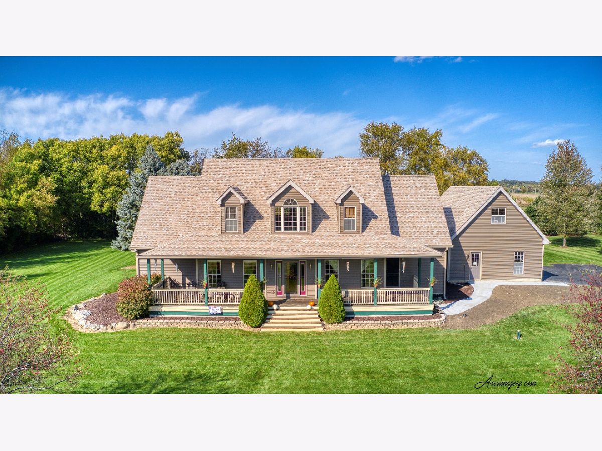 Homes Sold English Prairie Spring Grove Illinois, 2304 Fox Bluff