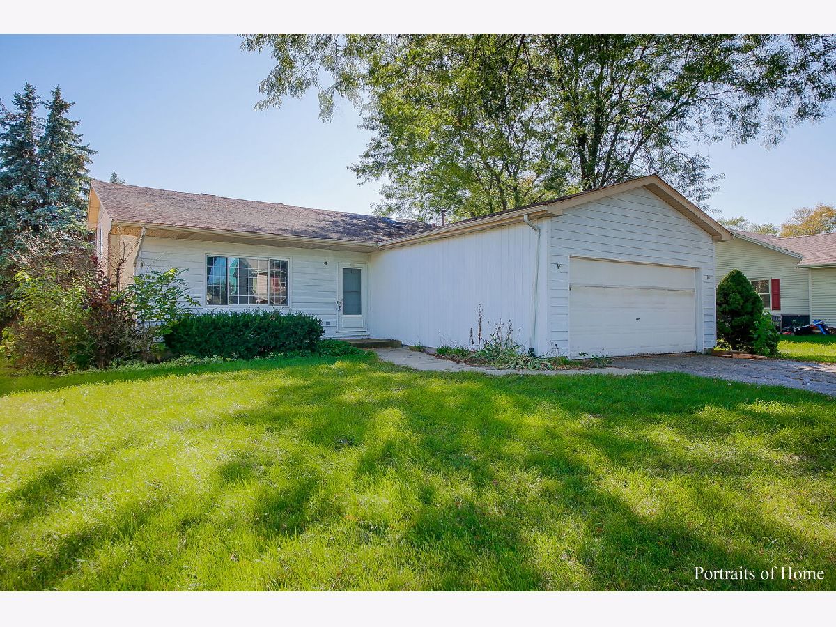 Homes Sold Columbine Square Elburn Illinois, 609 Stetzer