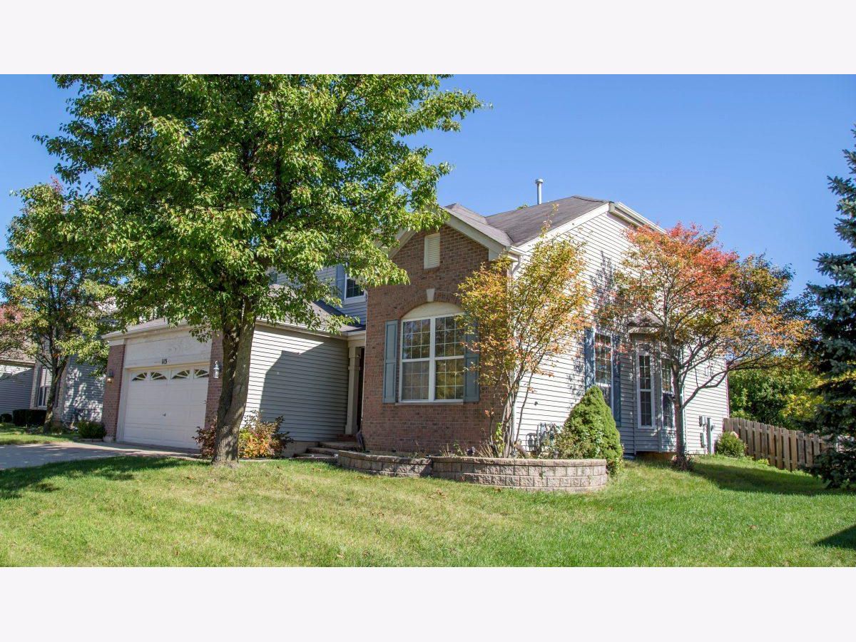 Homes Sold Suncrest Streamwood Illinois, 113 Buckskin