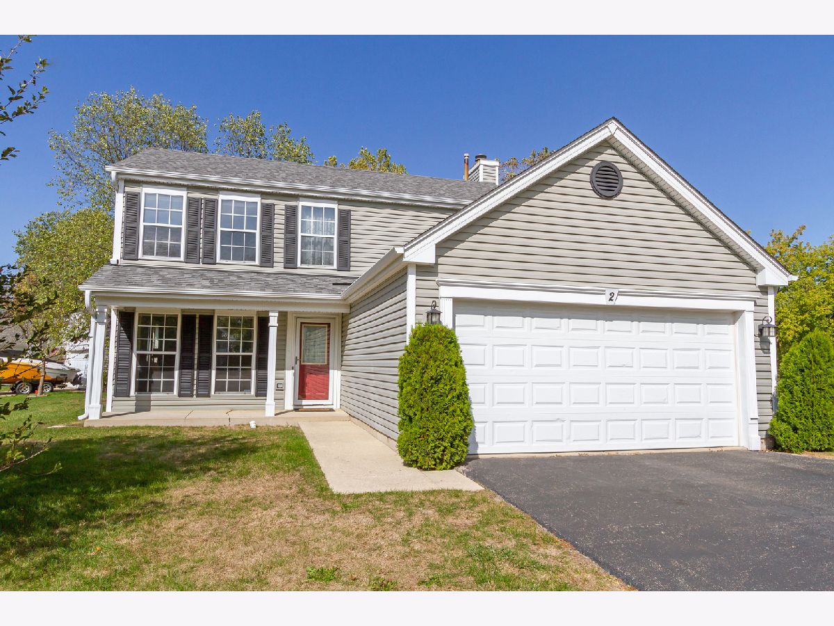 Homes Sold Cross Creek Streamwood Illinois, 2 Hummingbird