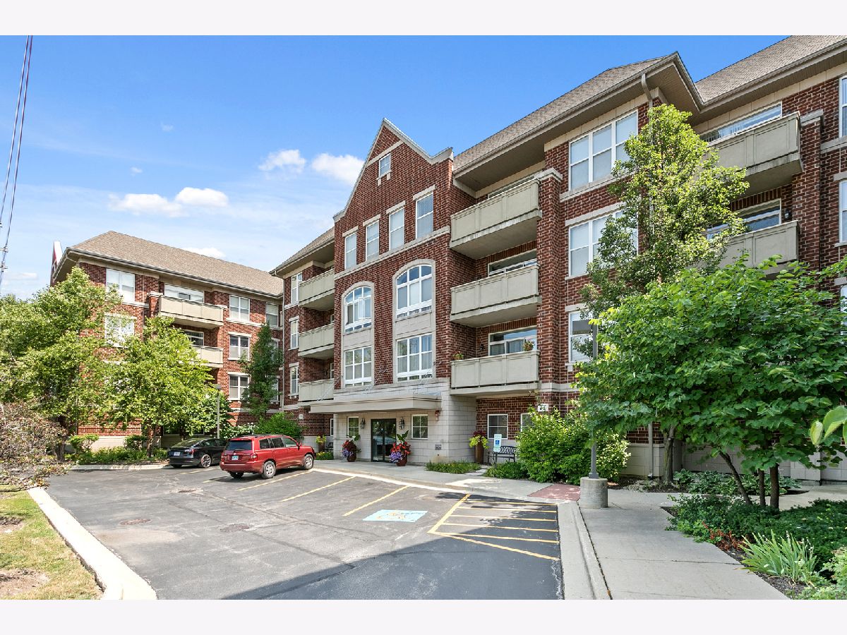 Condominiums Sold The Enclave At Quentin Palatine Illinois, 77 Quentin