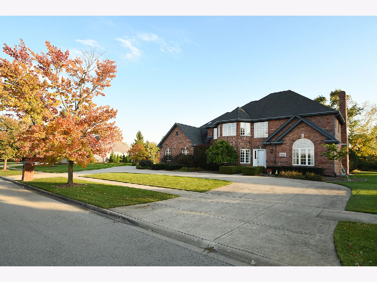 Homes Sold Country Pond Estates Mokena Illinois, 11657 Coach
