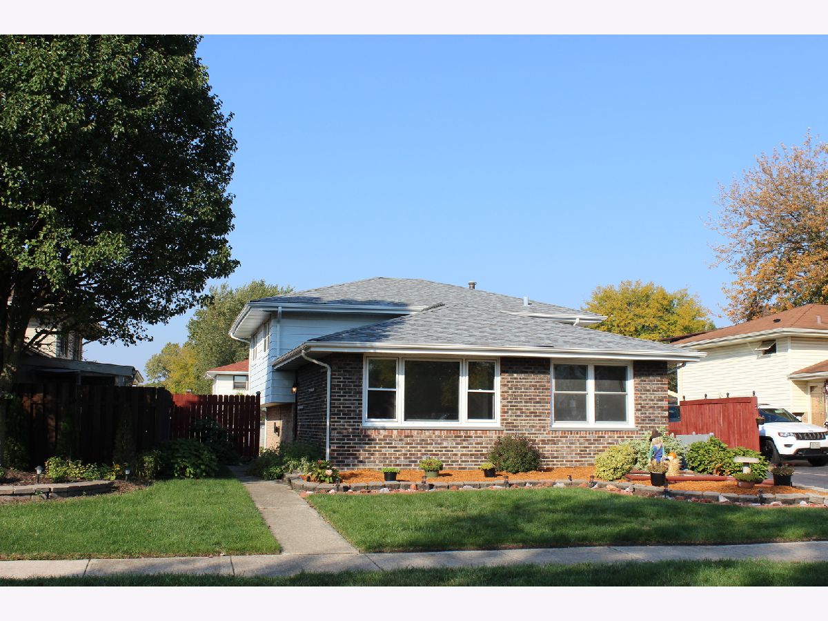 Homes Sold Crestview Gardens Crestwood Illinois, 13638 Lamon