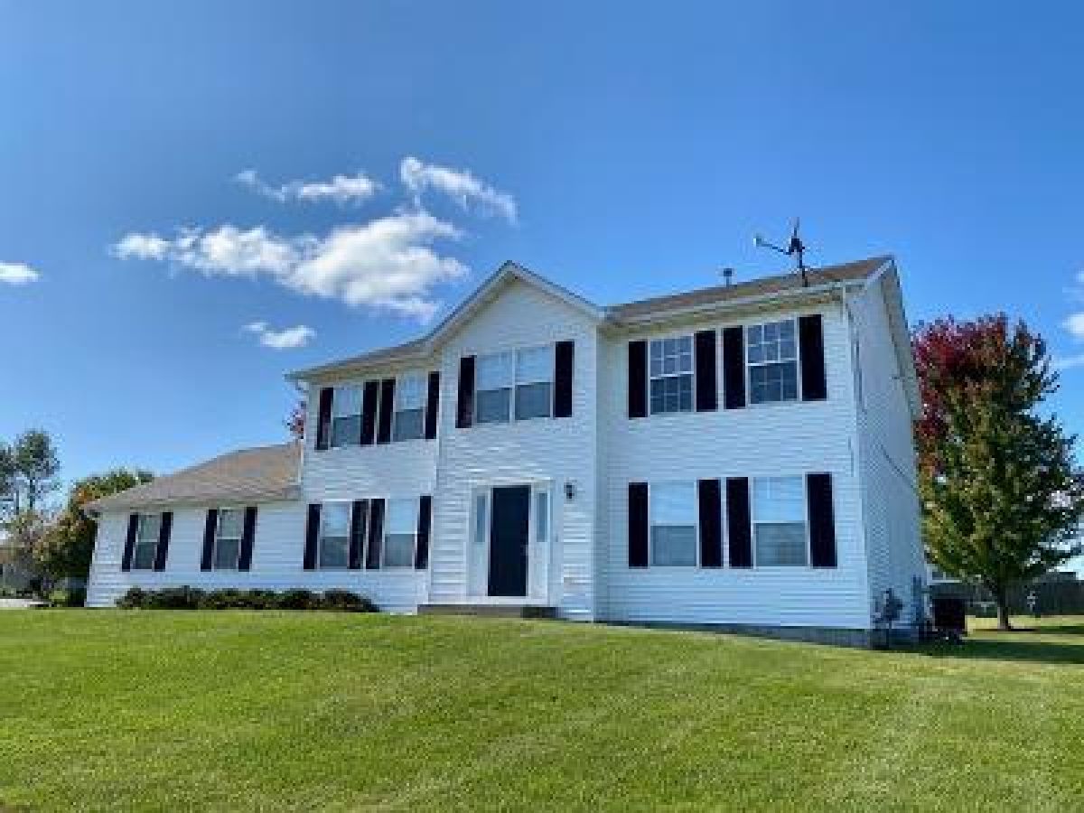 Homes & Condominiums Sold West Grove Poplar Grove Illinois, 14038 Sawtooth