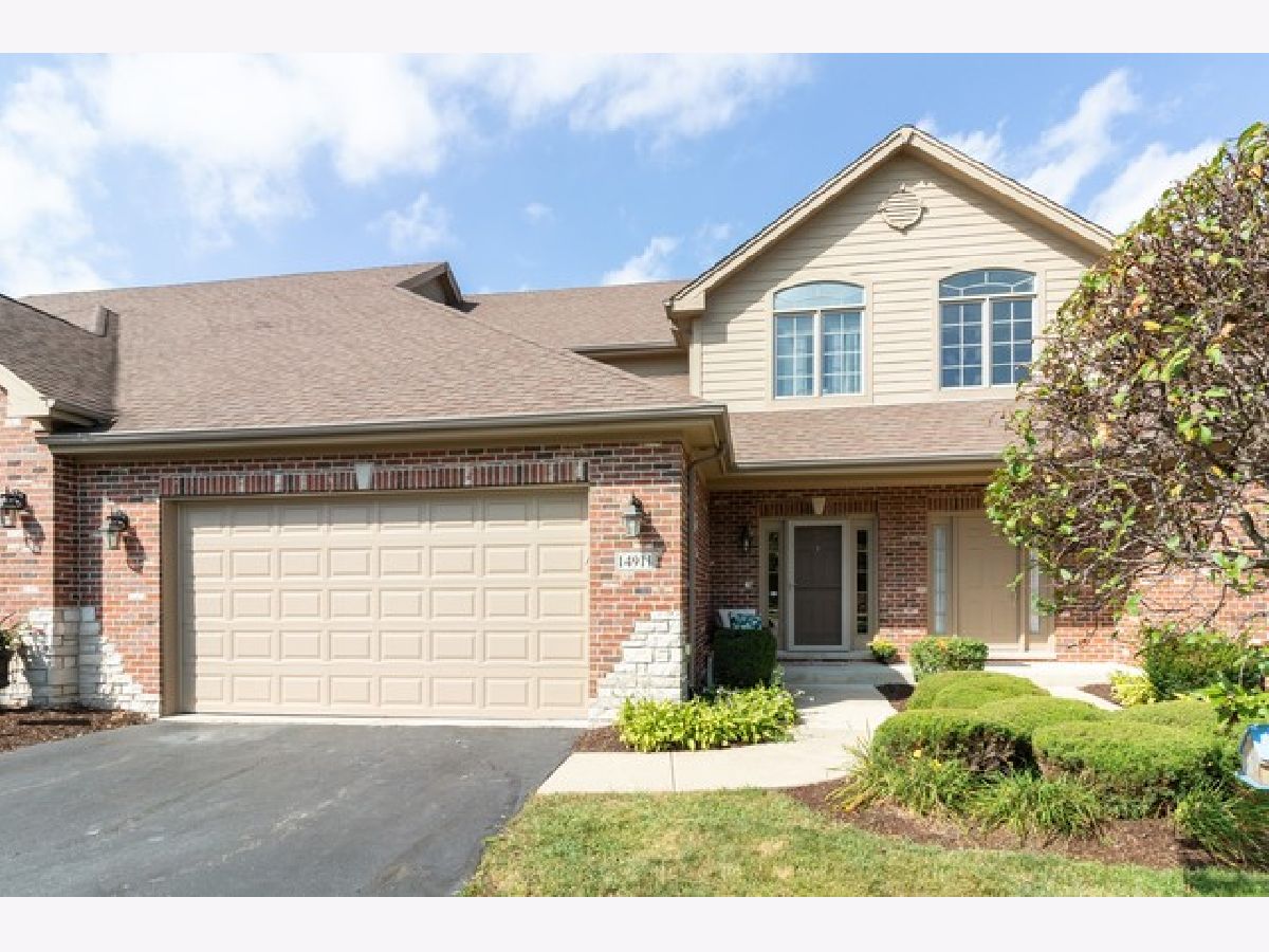 Townhomes Sold Hawthorne Preserves Lockport Illinois, 14911 Preserve
