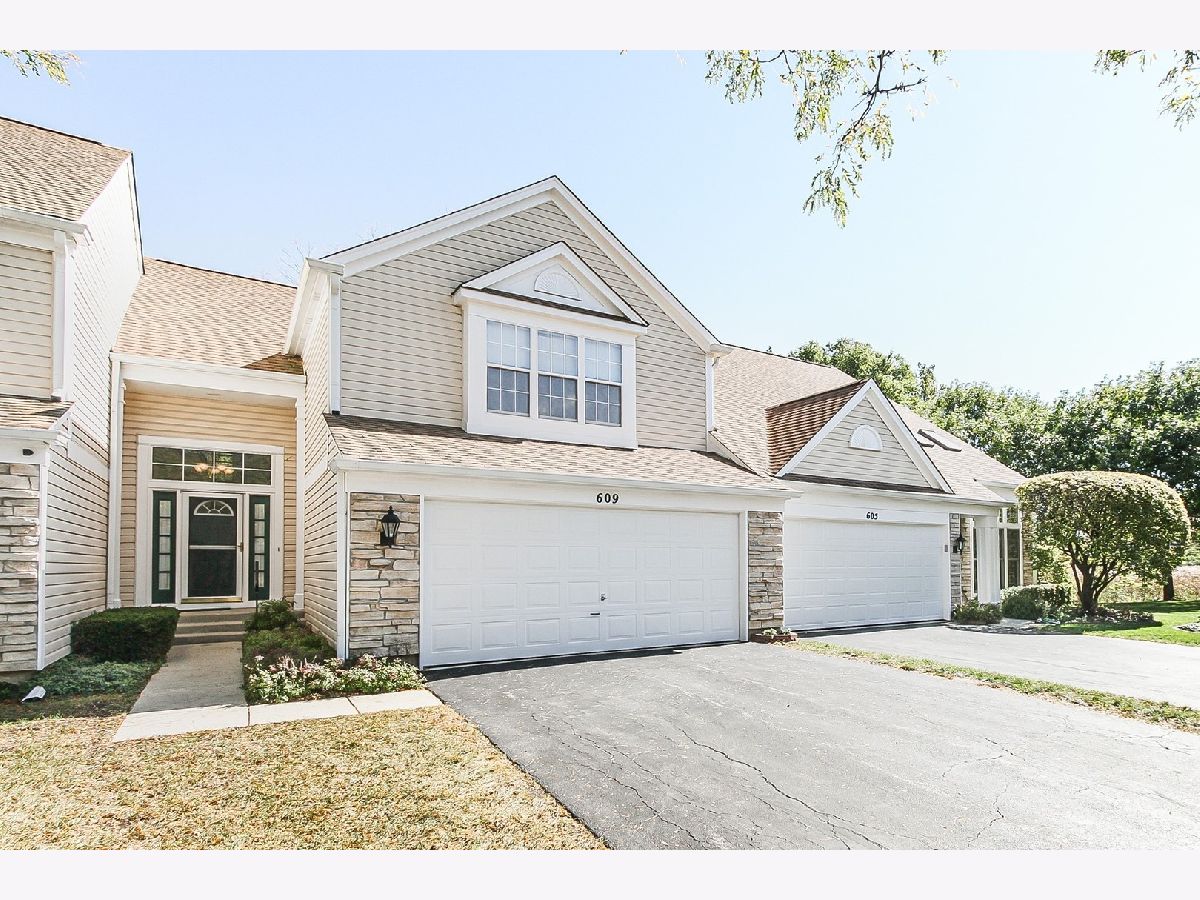 Townhomes Sold Charter Hall Palatine Illinois, 609 Charter Hall