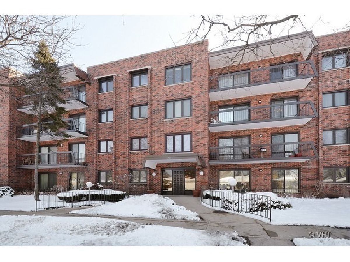 Condominiums Sold Drake Manor Evanston Illinois, 9201 Drake