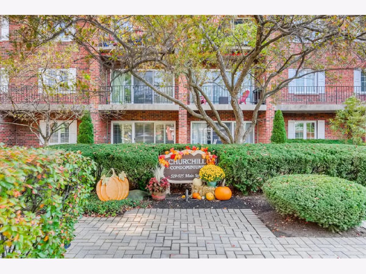 Condominiums Sold Churchill Condos Glen Ellyn Illinois, 515 Main