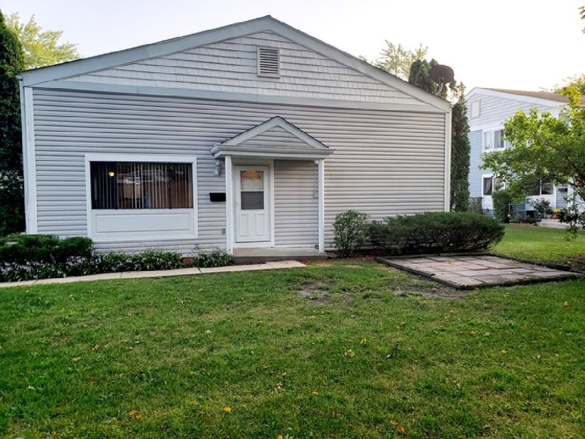 Townhomes & Condos Rented Chelsea Cove Wheeling Illinois, 868 Cambridge