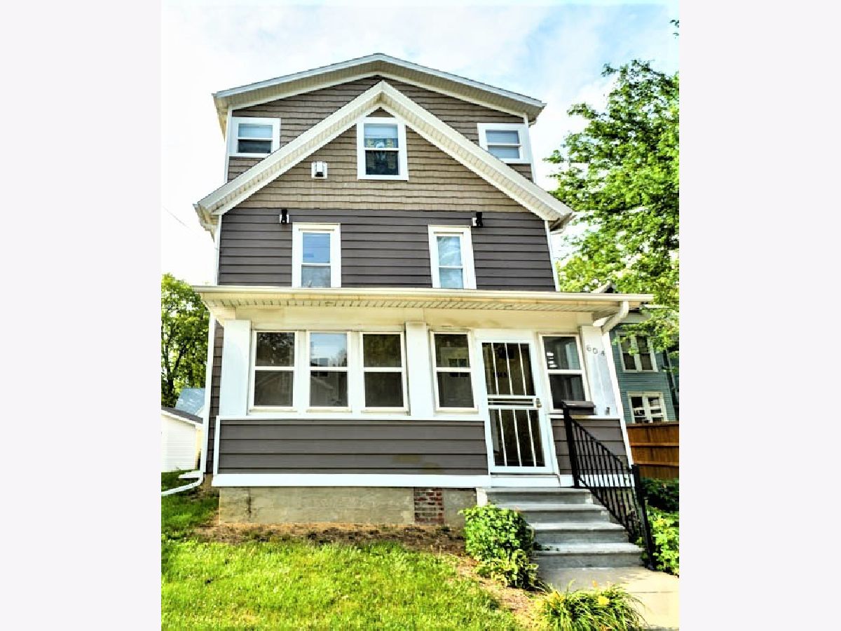  Rented Bloomington Illinois, 604 Empire