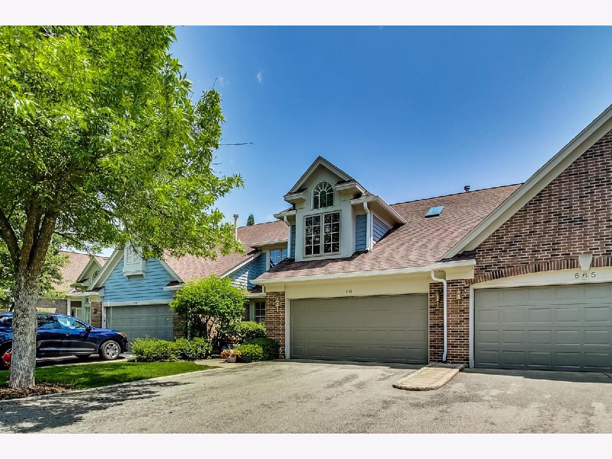 Townhomes Rented Fountains Of Deerfield Deerfield Illinois, 861 Fountain View