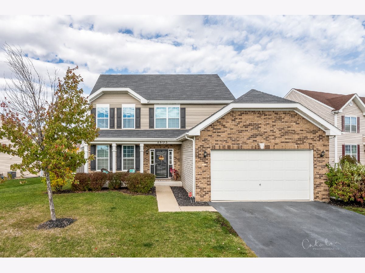 Homes Sold Theodore's Ridge Joliet Illinois, 1605 Shady Oak