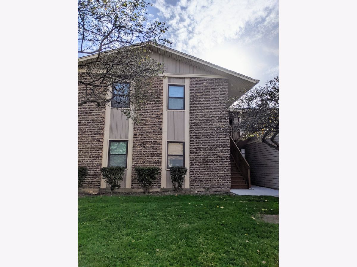 Condos & Townhomes Rented Sierra Blanca Hanover Park Illinois, 1300 Bamburg
