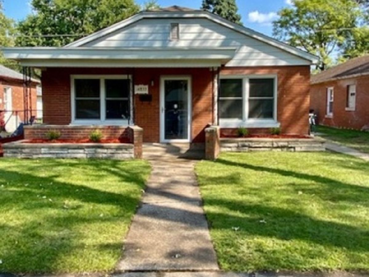 Homes Sold Calumet Center Gardens Dolton Illinois, 14833 Oak