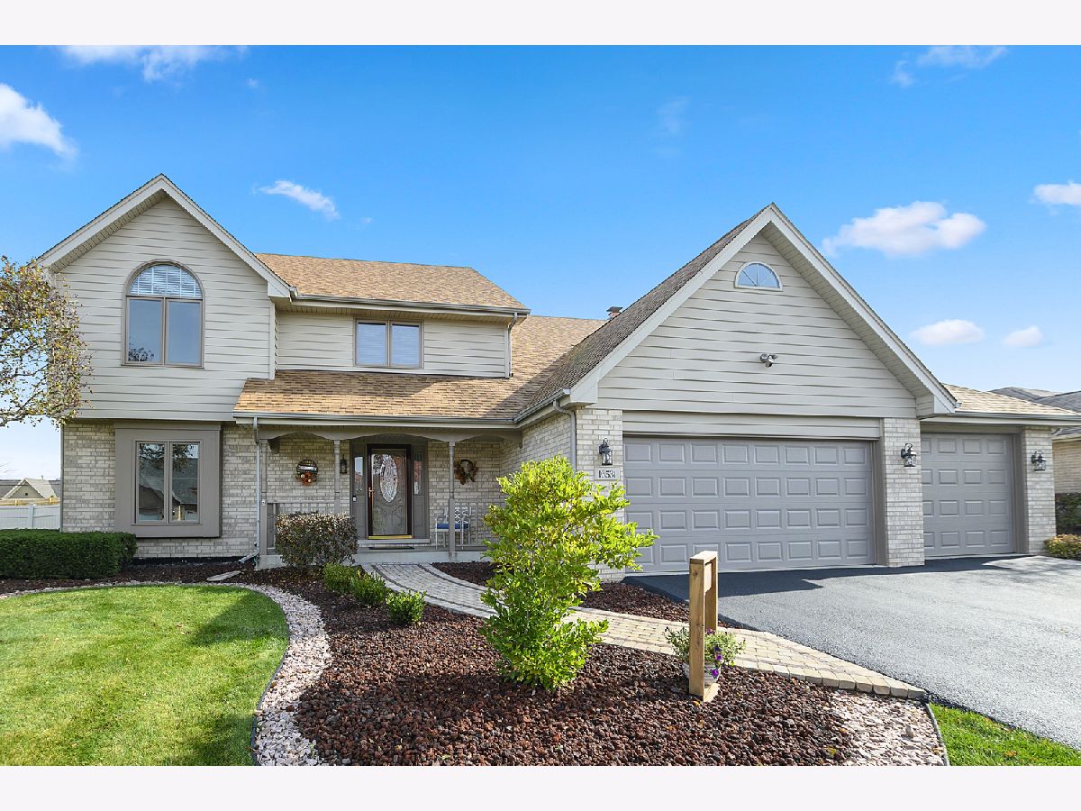 Townhomes & Condos & Homes Sold Seton Place Orland Park Illinois, 16531 Churchview